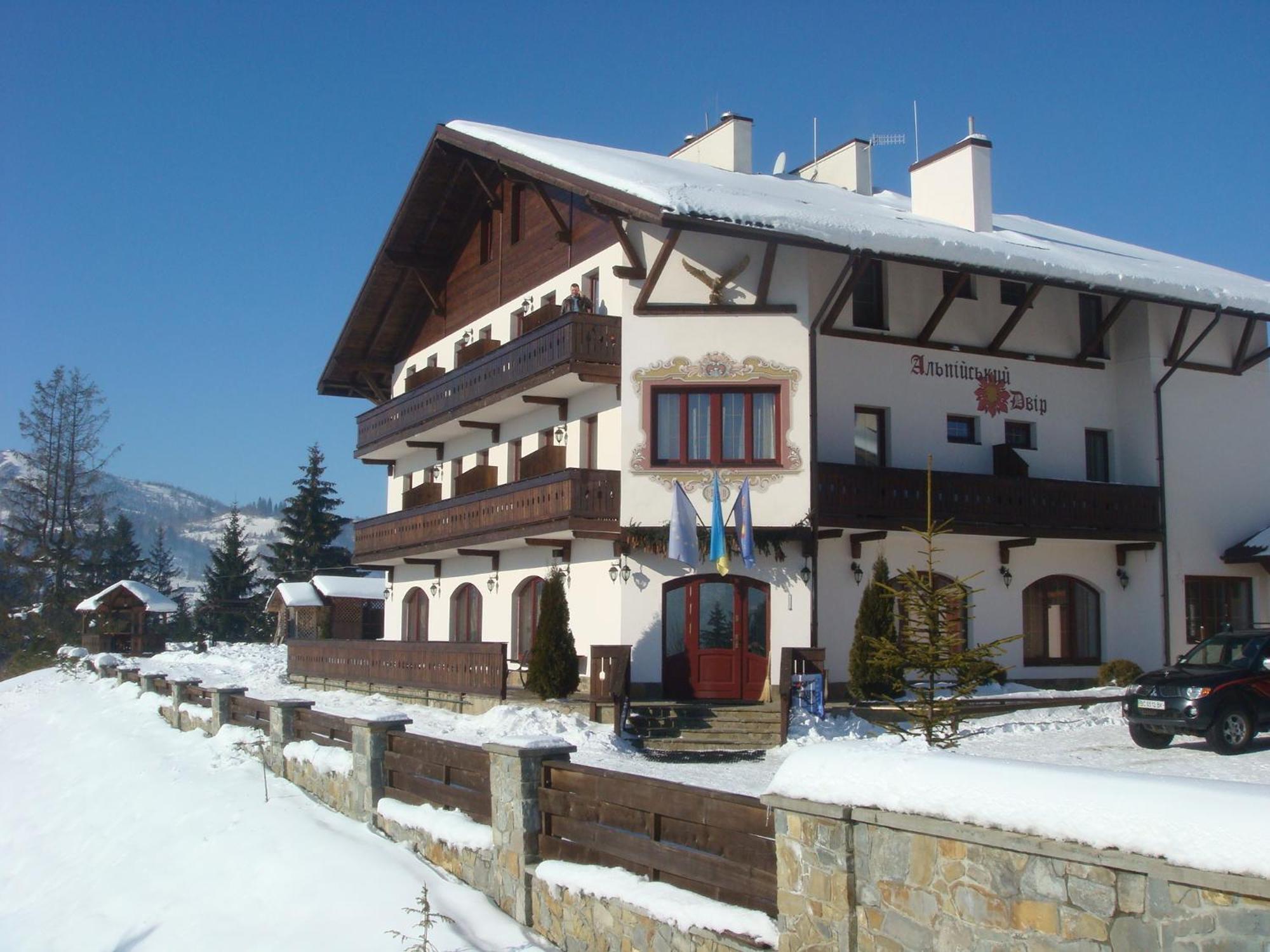 Alpenhof Pansion Hotel Slavske Exterior photo