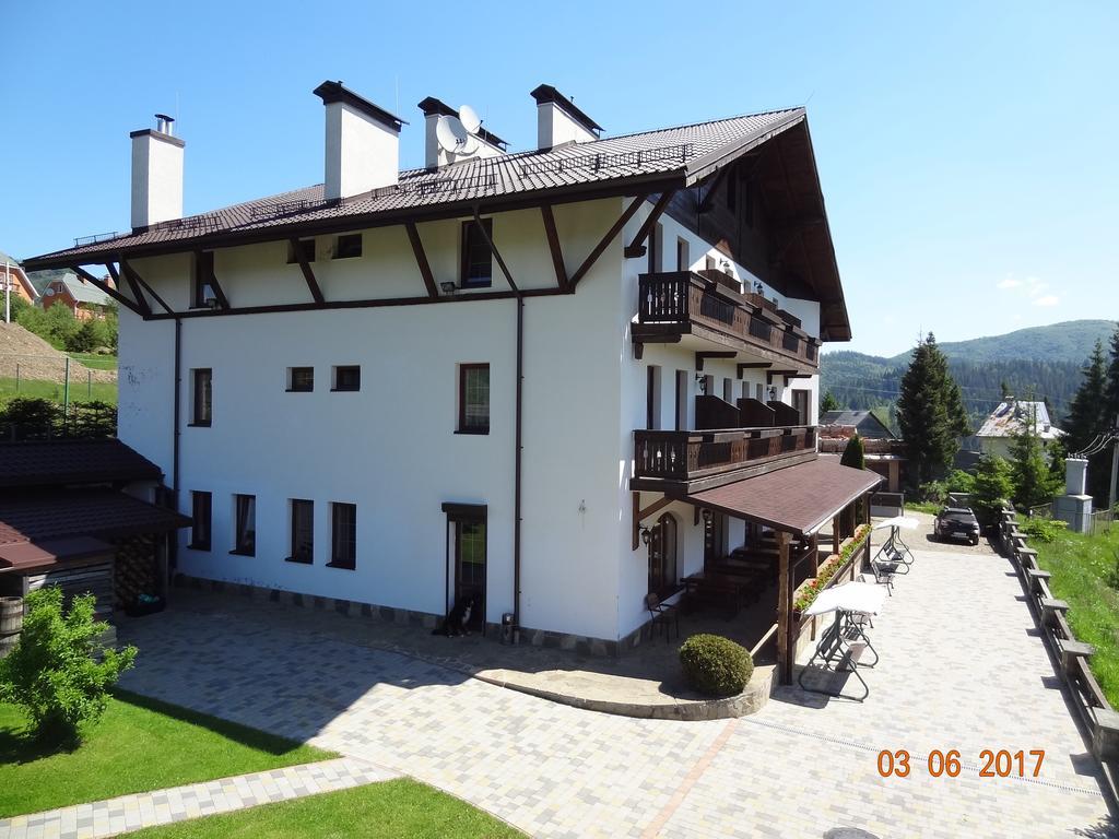 Alpenhof Pansion Hotel Slavske Exterior photo